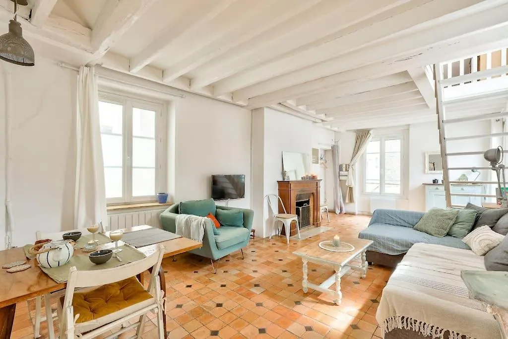 Apartment Stunning Duplex Near Place De La Nation Paris